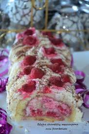 Buche Legere Chantilly Mascarpone Aux Framboises Le Sucre Sale D Oum Souhaib Recette Recette Framboise Framboise Gateaux Et Desserts