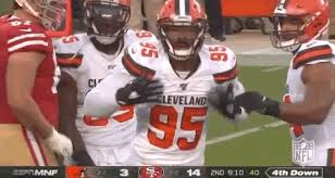 Nfl reactions to cleveland browns myles garret helmet smash on pittsburgh steelers mason rudolph on thursday night football. Myles Garrett Helmet Swing Gif Helmet