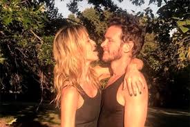 A pesar de saber que su amor no es correspondido, prudencio se lanza a plantearle a julieta una forma de compartir la vida juntos. El Romantico Mensaje De Emanuel Ortega A Julieta Prandi En El Dia De Su Cumpleanos La Nacion