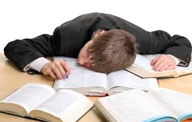 Keberanian bisa jadi menciptakan percampuran diluar dugaan yang mungkin kadangkala anak sudah dapat menggambar orang secara sederhana, namun begitu tak sedikit dari mereka yang tak bisa sama sekali. 10 Cara Mengatasi Anak Yang Malas Belajar Agar Rajin Belajar Berbagi Ilmu