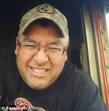 Video shows man in Canada attacked by a bear