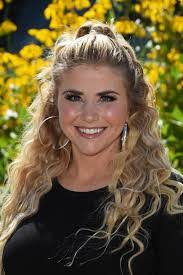 Beatrice Engel's Instagram, Twitter & Facebook