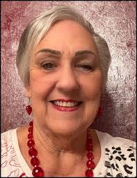 Who has family connections to person born January 6, 1887?