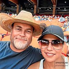 Where to find the new Dmax user manual?