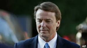 Llantos y un sostén rasgado en el juicio a John Edwards