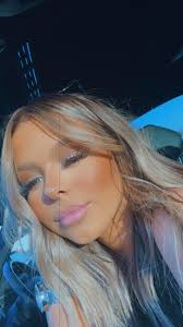 SYDNEY MOSS (@thesydneymoss)