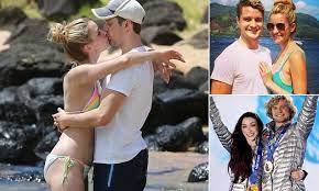 From A Gold Medal To A Gold Ring Olympic Winning Ice Dancer Charlie White Gets Engaged To Girlfriend Tanith Belbin Daily Mail Online