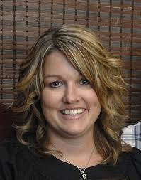 Lynn Holt's Instagram, Twitter & Facebook