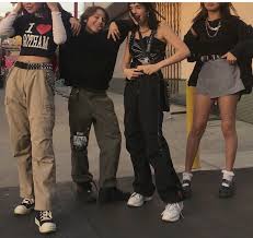 Fresh prince arte hip hop hip hop art willian smith fashion kids 80s fashion prinz von bel air new jack swing versace. Skater Girl 90s Aesthetic Outfits Girls Novocom Top