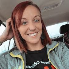 Isabelle Cherry's Instagram, Twitter & Facebook