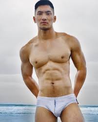 知名GV男星包晗從模特兒到電影之路用性感魅力征服粉絲| GagaTai 嘎嘎台