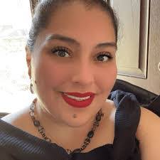 Laura Rivers's Instagram, Twitter & Facebook