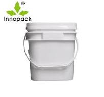 3.5L Small Square Plastic Bucket with Lid and Handle