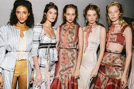 The Best Backstage Photos From New York Fashion Week Spring 2019 Fashion New York Fashion Week 2018 Fashion Week