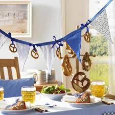 Wer auch zu hause für das wiesn feeling sorgen möchte, für den haben wir einige nette ideen zum selber machen und basteln. Oktoberfest Deko Zum Selbermachen