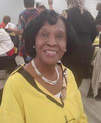 Does anyone want to meet up for lunch today?