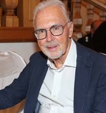 Aussie Legend John Cripps, Who Created The Pink Lady Apple, Has Died Aged  95