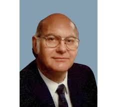 Arthur Sayer's Instagram, Twitter & Facebook