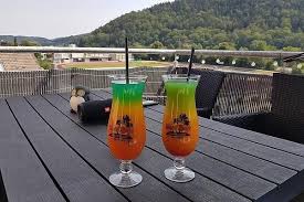 Rainbow Cocktail Von Amerikanisch Kochende Chefkoch Rezept In 2020 Amerikanisch Kochen Cocktail Chefkoch