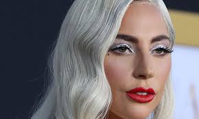 Just like us, lady gaga is someone who loves to experiment with her makeup and isn't afraid to do a full beat, but to celebrate the second birthday of her beauty brand she went completely bare faced. How To Apply Lady Gaga Makeup Fashionarrow Com
