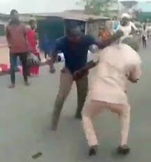 Mature guy seduces a girl. Two Mature Men Seen Fighting In The Middle Of Road Over A Woman As Crowd Watches Video Thenaijafame Blog
