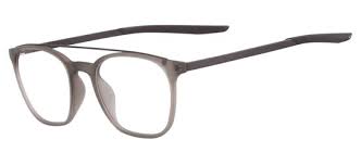 Les lunettes de vue nike pour homme sont entièrement fabriquées avec des matériaux haute performance issus des recherches de la marque en matière d'équipements sportifs. Lunettes Nike Ni7281 002 Noir Degrade