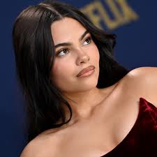 Barbie Actor Ariana Greenblatt Looks Stunning In Custom Vera Wang | Teen  Vogue