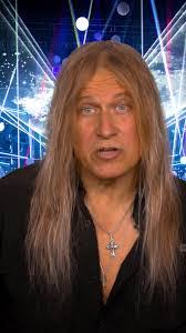 Chris Maberry's Instagram, Twitter & Facebook