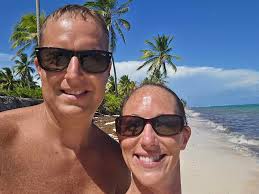 Recommendations for bars and restaurants near Dawn Beach?