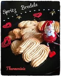 Voici Une Super Recette Alsacienne De Petits Biscuits Au Bon Gout De Cannelle Amandes Et Vanille Les Spritzs Oui Thermomix Recette Recette Bredele Recette