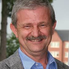 Ferguson's Tractor-biography: And Selected Ruminations (1 Story): Runyon,  Daniel V., Auch, Scott, Mole PhD, Benjamin Titus: 9781878559258:  Amazon.com: Books