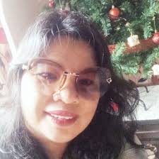 Chicken Sticky Rice wrapped in Banana Leaves Ingredients: 2 cups Glutinous  Rice (Malagkit) 1 1/4 cup Water 5-8 pcs Shitake Mushrooms 5-6 pcs Shrimps 2  tbsps Olive Oil 2 pcs Chinese Sausage