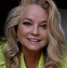 Is it green? Is it yellow? Asking for a friend. 🎾💄 Link in bio to help us  decide!