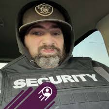 𝗗𝗿𝗶𝘃𝗲𝗿 𝗳𝗮𝗰𝗶𝗻𝗴 𝗰𝗵𝗮𝗿𝗴𝗲𝘀 𝗮𝗳𝘁𝗲𝗿 𝗽𝘂𝗿𝘀𝘂𝗶𝘁  𝗶𝗻𝘃𝗼𝗹𝘃𝗶𝗻𝗴 𝘀𝘁𝗼𝗹𝗲𝗻 𝗰𝗮𝗿 𝗲𝗻𝗱𝘀 𝗶𝗻 𝗰𝗿𝗮𝘀𝗵 Deputies  attempted to stop a vehicle with a plate violation and possible impaired  driver due to erratic driving in the area