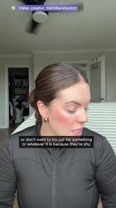 Kristy Appleton's Instagram, Twitter & Facebook