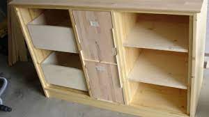 Holz ist nicht gleich holz. Kuchen Schrank Aus Holz Selber Bauen Youtube