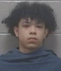 Donovan Meadows's Instagram, Twitter & Facebook