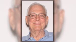 Update: Robert Kelly, 84, was found in Manatee County and was in good  health. Read more: https://bit.ly/4iDUHCm