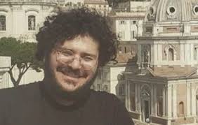 La storia dello studente in carcere in egitto · 8 febbraio · 15 giorni di custodia cautelare . La Storia Di Patrick Zaki Arrestato In Egitto Roba Da Donne