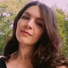 Stephanie Blais's Instagram, Twitter & Facebook