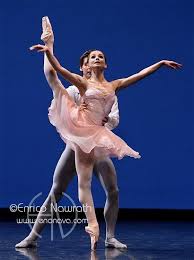Evgenia Obraztsova And Vladimir Shklyarov In Tchaikovsky Pas De Deux Dance Photography Ballet Pictures Dance Pictures