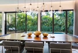 Life S A Beach 5 Summer Homes With Modern Lighting