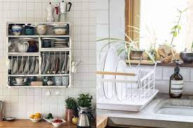 Ukurannya yang minimalis tetapi multifungsi membuat banyak orang yang tertarik untuk memilikinya, terutama bagi mereka yang memiliki dapur kecil. 11 Desain Rak Piring Keren Yang Cocok Untuk Dapur Kecil
