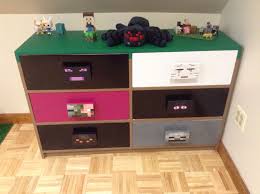 I Painted The Dresser To Look Like A Dirt Block And Then Each Drawer Is A Different Minecraft Villain Minecraft Room Minecraft Bedroom Decor Minecraft Bedroom