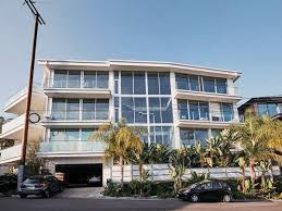 How tall is faze adapt height and weight? Can Faze Clan Build A Billion Dollar Business The New York Times