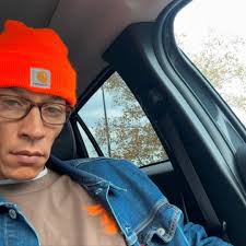 Name this Legend. পলমান COLLECTOR'S AITury Ury 方量 山P子大袋 0 ทอ НООРЗ HO  Hoop-it-Up αμίο LITUP3 3. Stam- Dimle aJu Rpi OIL Stam-Dimk_Qhummpion  abumpion Corey Etheridge of Virginia Beach, Va, SUc- cessfully