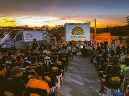 CineSolarzinho chega a Jacobina com sessões gratuitas de cinema movido a  energia solar, pipoca e atrações para toda a família -