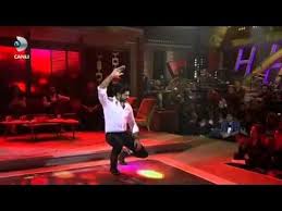 Burak Ozcivit Zeybek Burak Ozchivit 23 1 2015 Muzhchiny Akter Zhenshina