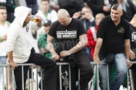 Maybe you would like to learn more about one of these? Budapest September 22 Hooligans Of Ftc One Of Them In A T Shirt Fototapete Fototapeten Budapest Ungarisch Anhanger Myloview De