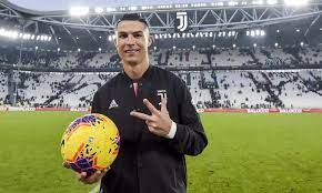 Ronaldo Hits First Juventus Hat Trick In Cruise Past Cagliari Football The Guardian Cristiano Ronaldo Celebrates Cristiano Ronaldo Ronaldo Ronaldo Photos